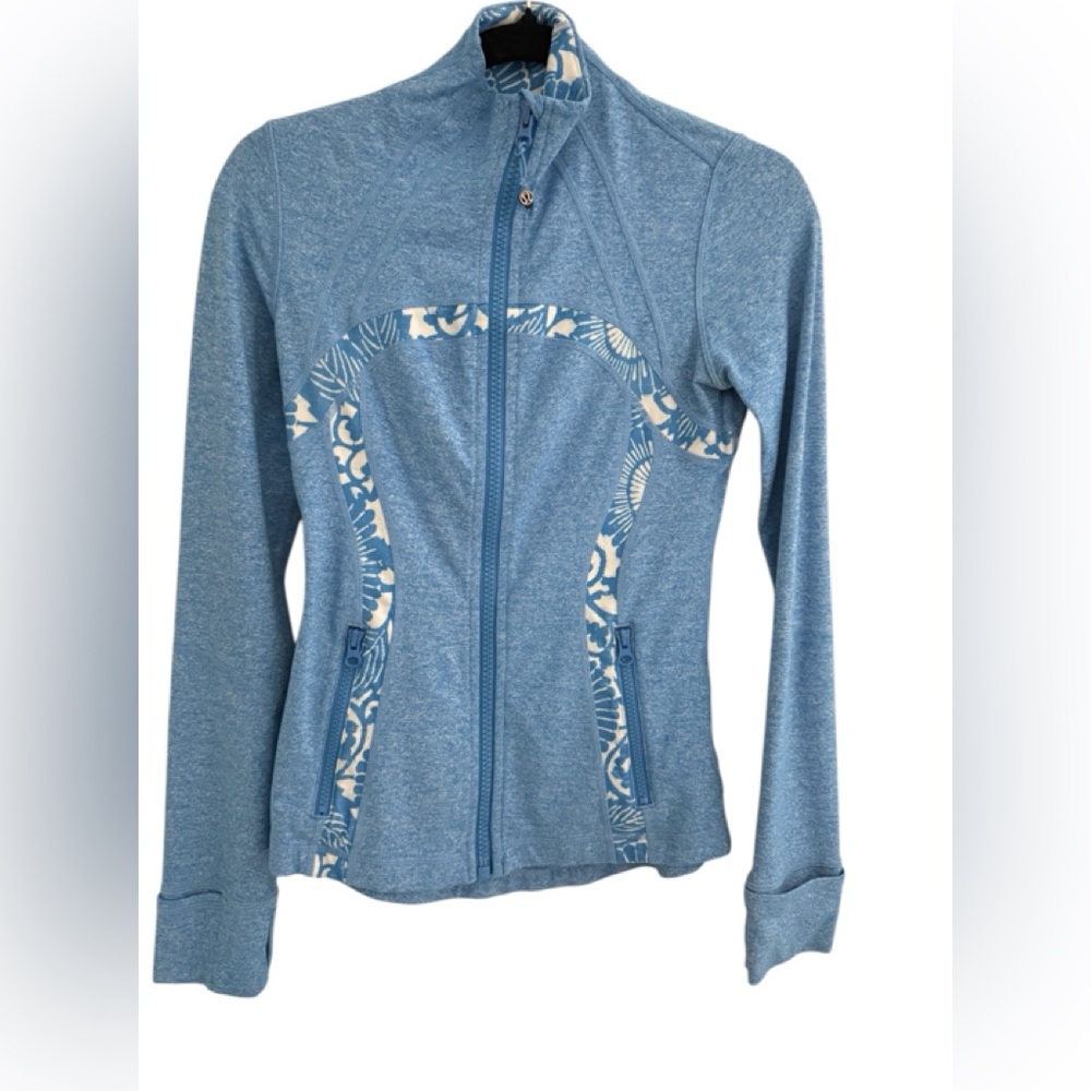 🍋Lululemon Women's Blue Define Jacket - size 4🍋